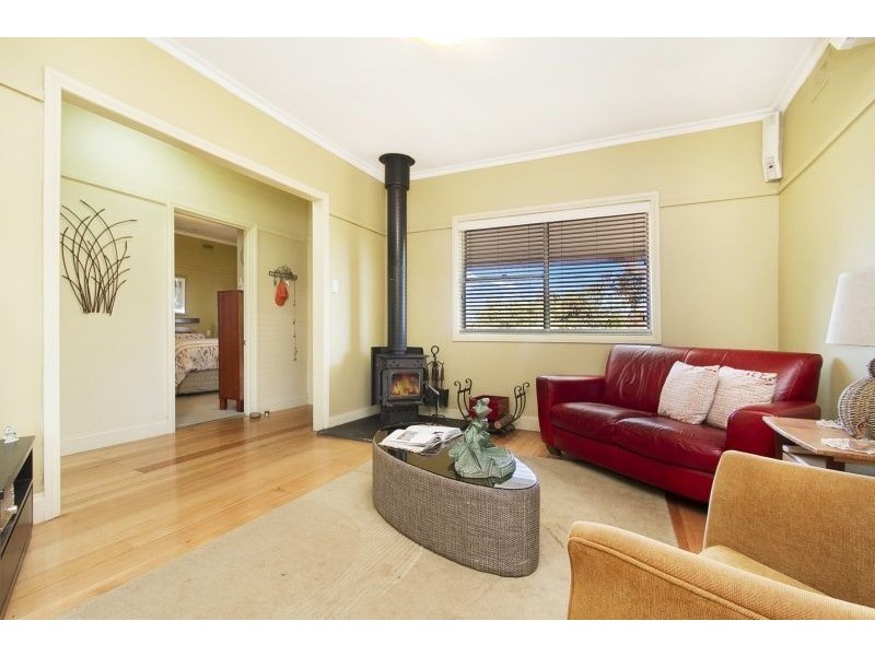 17 Queensberry Street, Daylesford VIC 3460