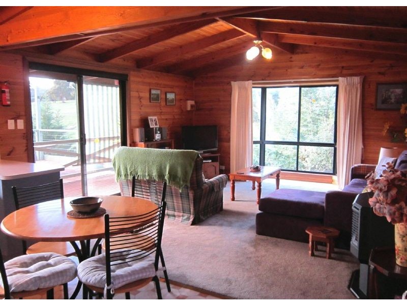 175 Main Road, Hepburn VIC 3461