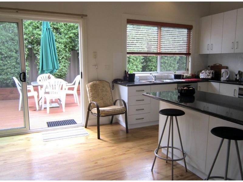 69a West Street, Daylesford VIC 3460