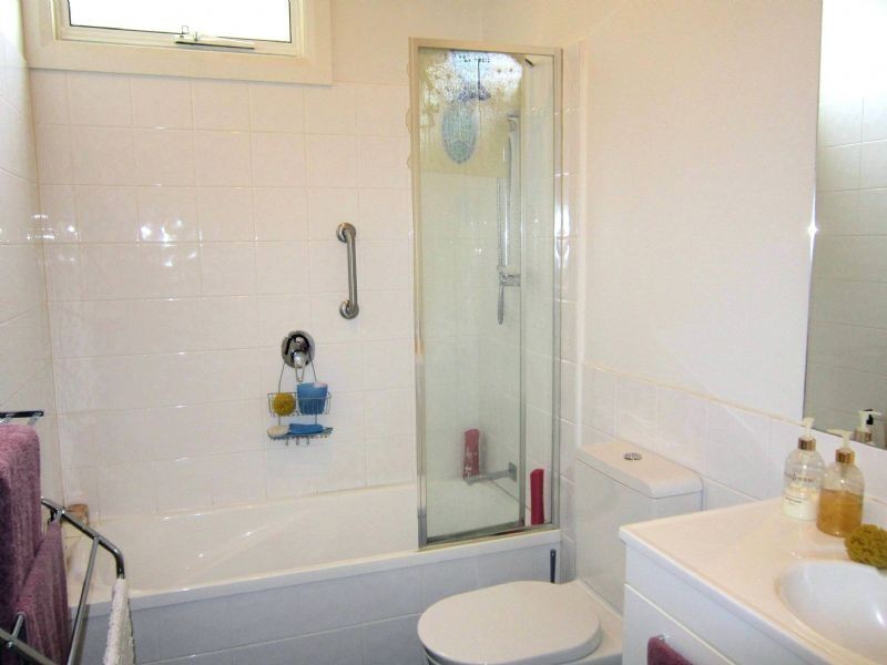 69a West Street, Daylesford VIC 3460