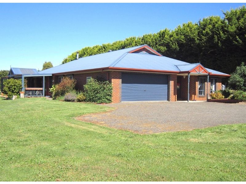 2 Barkly Street, Glenlyon VIC 3461