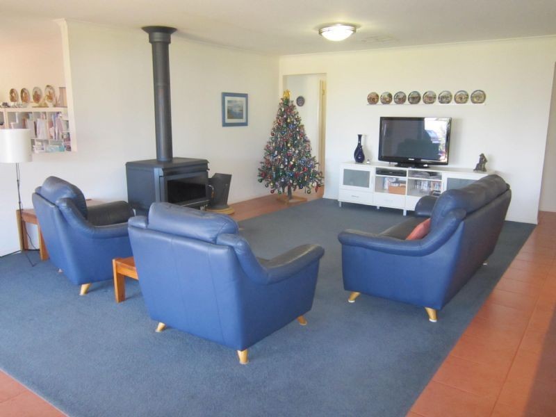 2 Barkly Street, Glenlyon VIC 3461