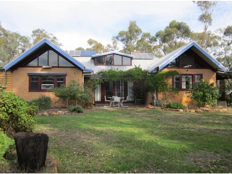 140 Walkers Lane, Newstead VIC 3462