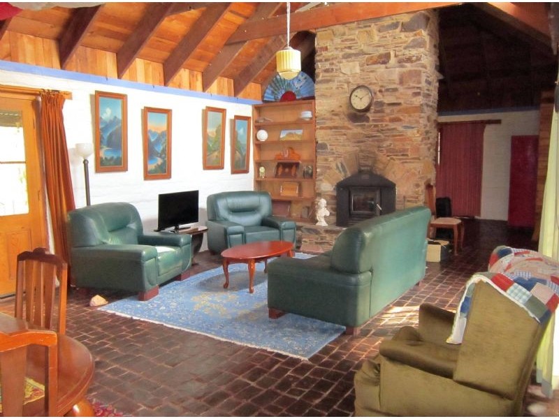 140 Walkers Lane, Newstead VIC 3462