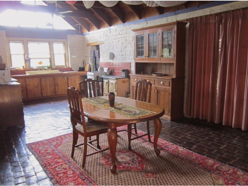 140 Walkers Lane, Newstead VIC 3462