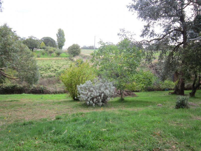 4 Allens Road, Coomoora VIC 3461