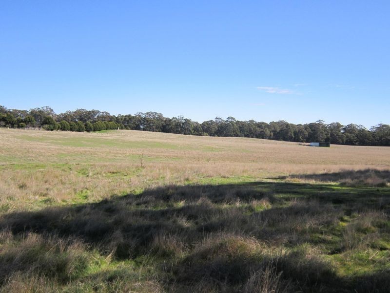 25 Trentham-Spring Hill Road, Spring Hill VIC 3444