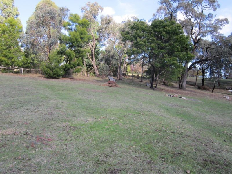 14 Vanina Street, Hepburn Springs VIC 3461