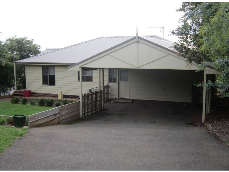 1 Garibaldi Drive, Daylesford VIC 3460