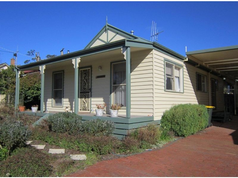 3/2 Bridport Street, Daylesford VIC 3460