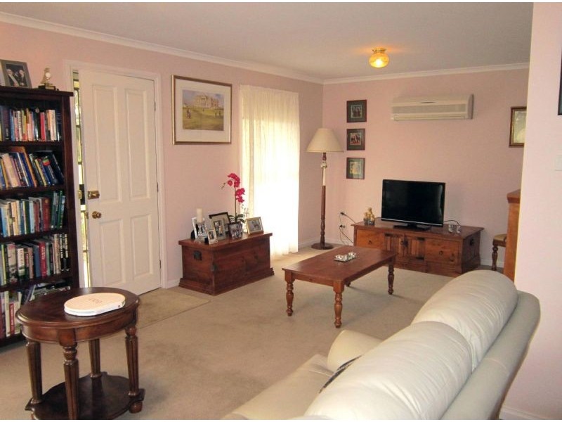 3/2 Bridport Street, Daylesford VIC 3460