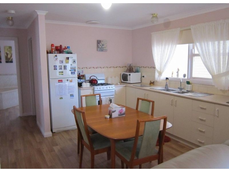 3/2 Bridport Street, Daylesford VIC 3460