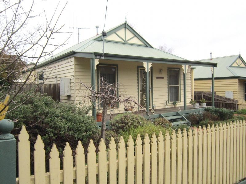 3/2 Bridport Street, Daylesford VIC 3460