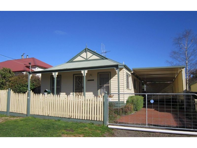 3/2 Bridport Street, Daylesford VIC 3460