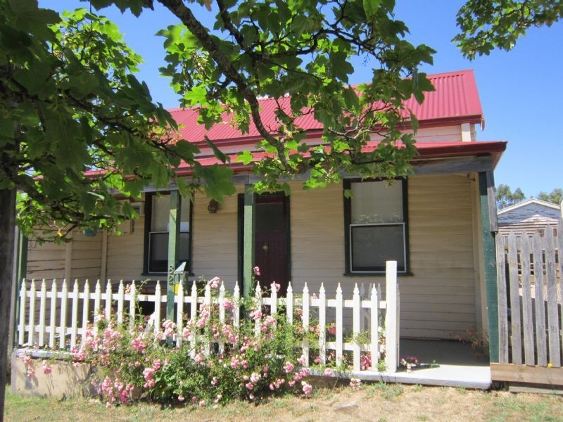82 Raglan Street, Daylesford VIC 3460