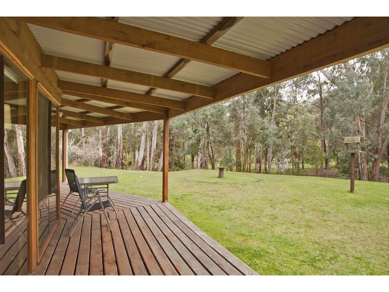 90 Whitegum Drive, Wheatsheaf VIC 3461