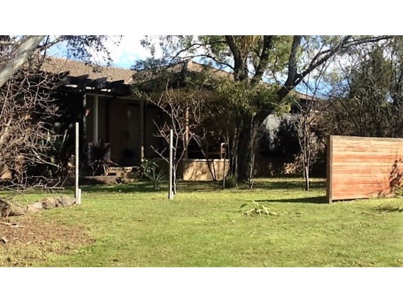 10 Spa Avenue, Daylesford VIC 3460