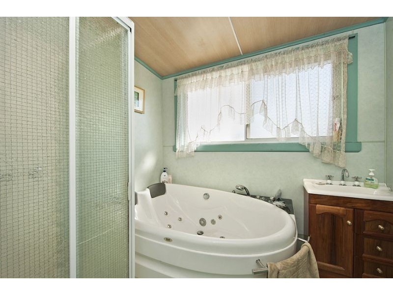 16 Little Street, Daylesford VIC 3460