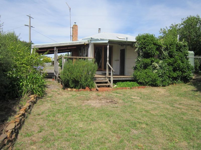 16 Table Hill Rd, Daylesford VIC 3460