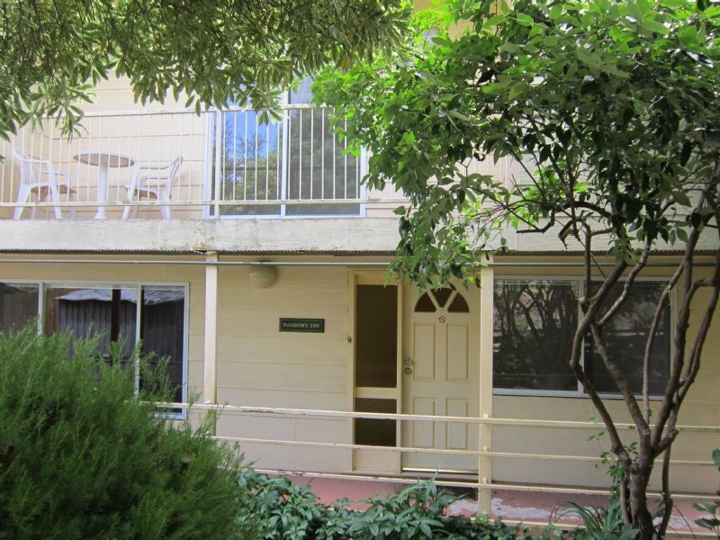 18 Tenth Street, Hepburn Springs VIC 3461