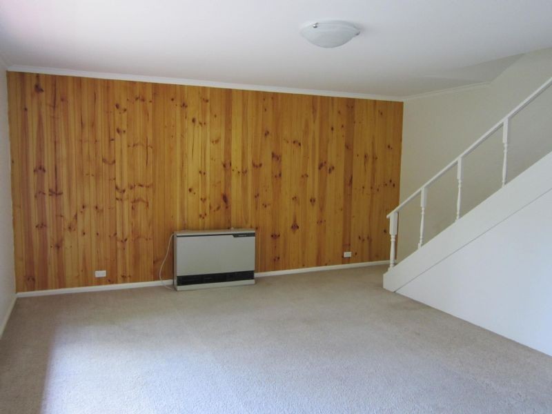 18 Tenth Street, Hepburn Springs VIC 3461