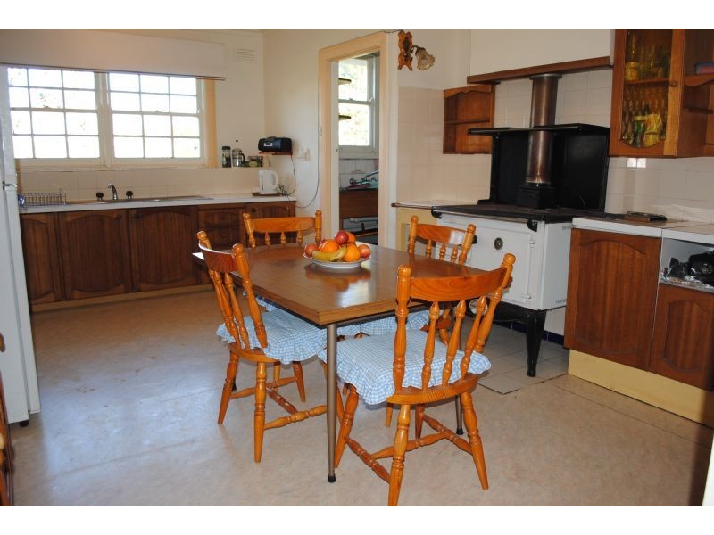 12 Allens Road, Coomoora VIC 3461