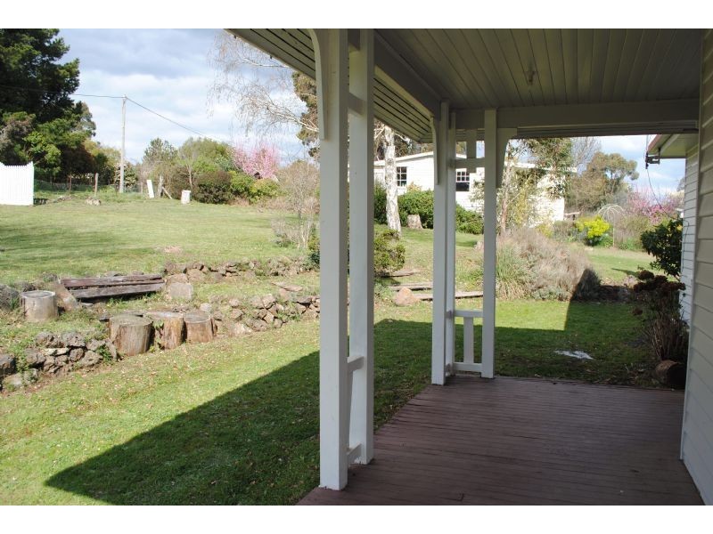 12 Allens Road, Coomoora VIC 3461