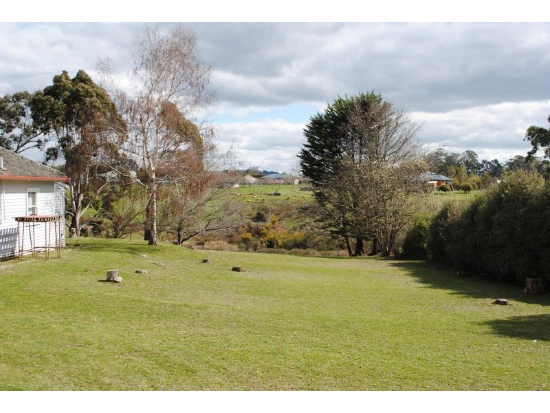 12 Allens Road, Coomoora VIC 3461