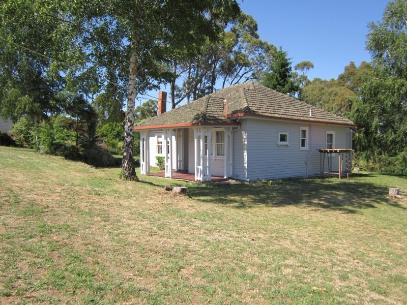 12 Allens Road, Coomoora VIC 3461