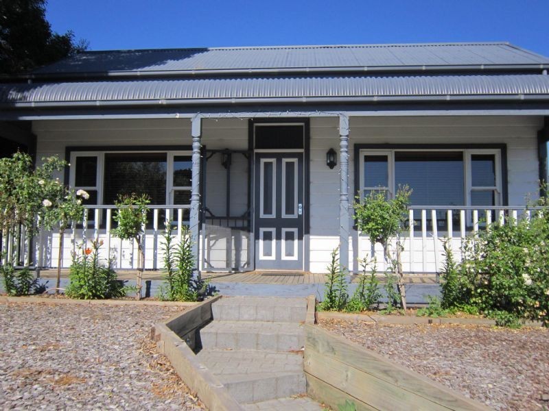 24 Main Road, Hepburn Springs VIC 3461