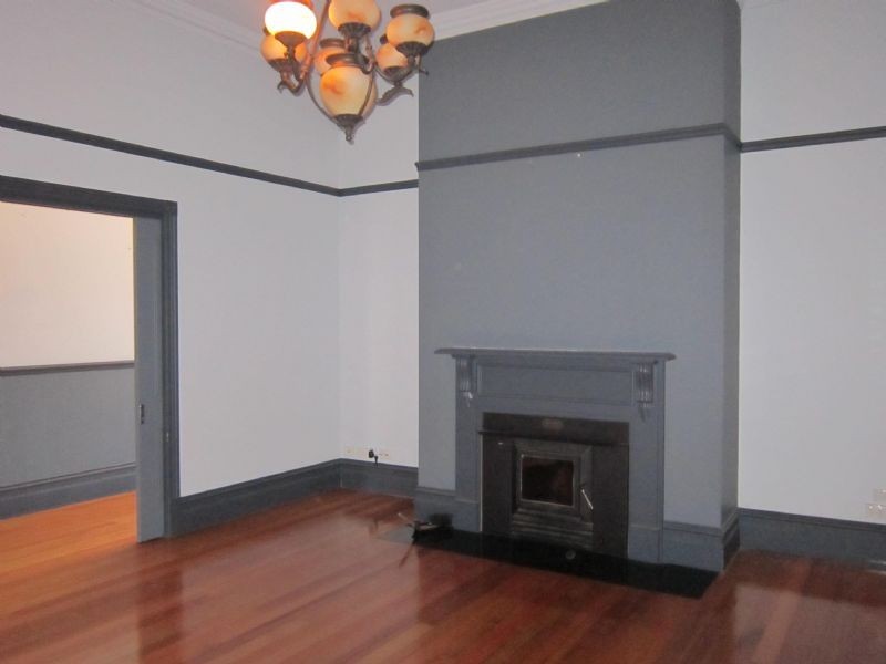 24 Main Road, Hepburn Springs VIC 3461