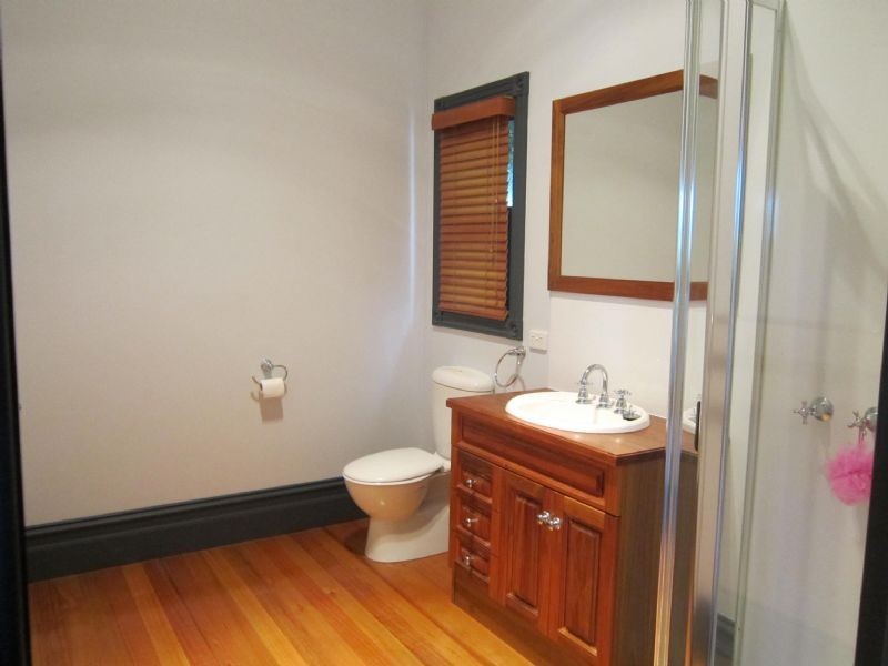 24 Main Road, Hepburn Springs VIC 3461