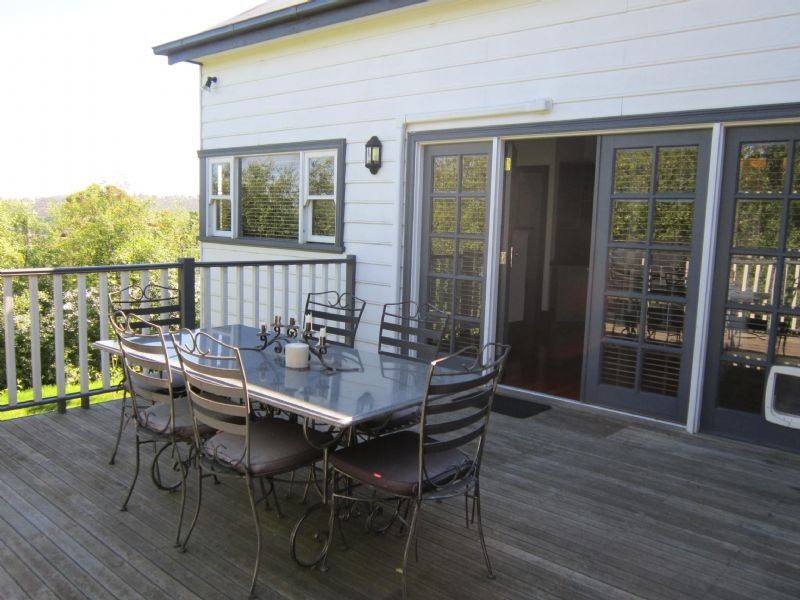 24 Main Road, Hepburn Springs VIC 3461