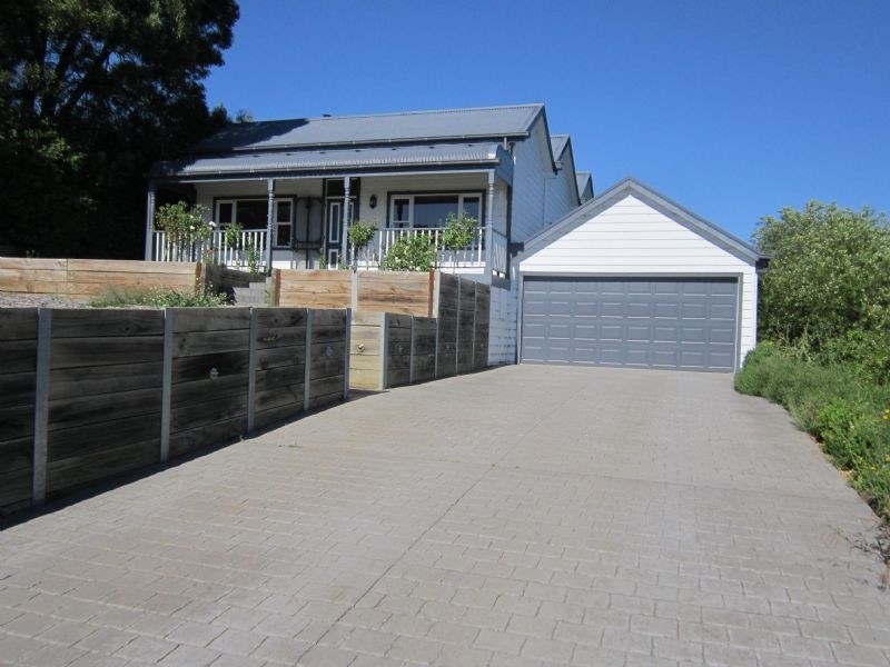 24 Main Road, Hepburn Springs VIC 3461