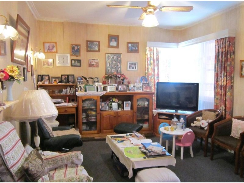 87 West Street, Daylesford VIC 3460