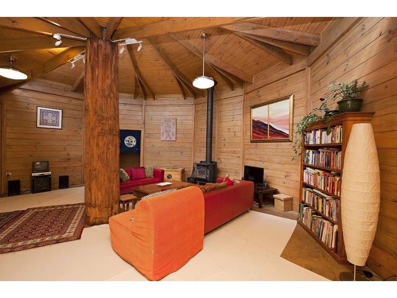 90 Whitegum Drive, Wheatsheaf VIC 3461