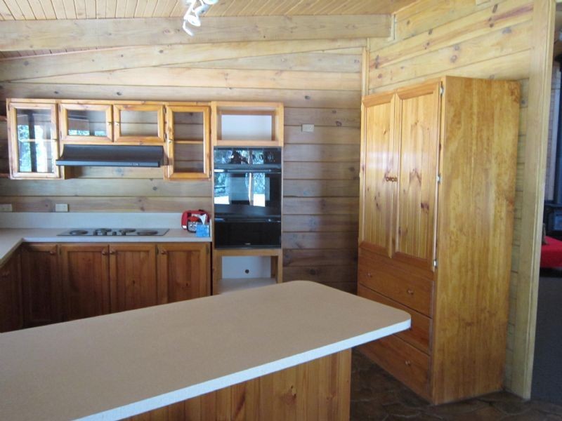 90 Whitegum Drive, Wheatsheaf VIC 3461