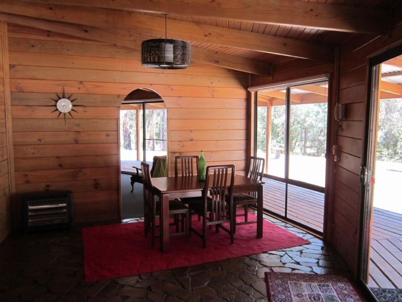 90 Whitegum Drive, Wheatsheaf VIC 3461