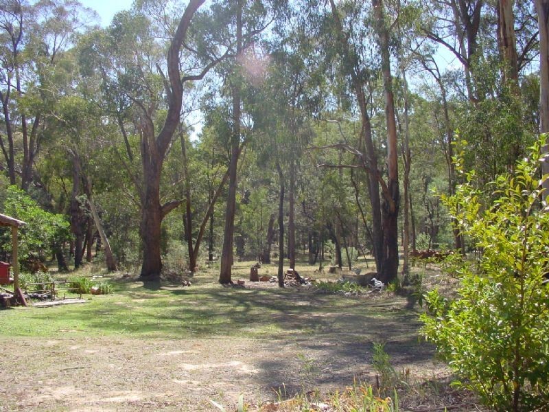 90 Whitegum Drive, Wheatsheaf VIC 3461