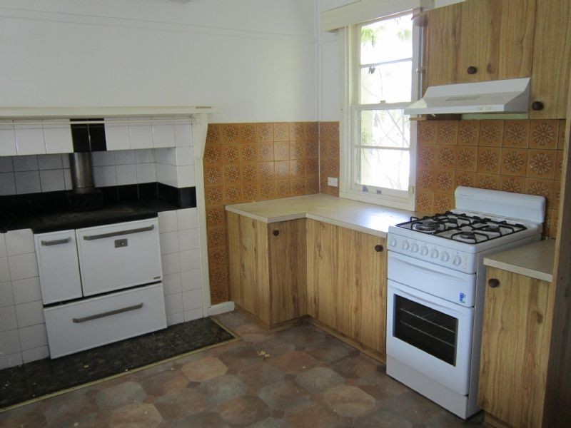 87 West Street, Daylesford VIC 3460