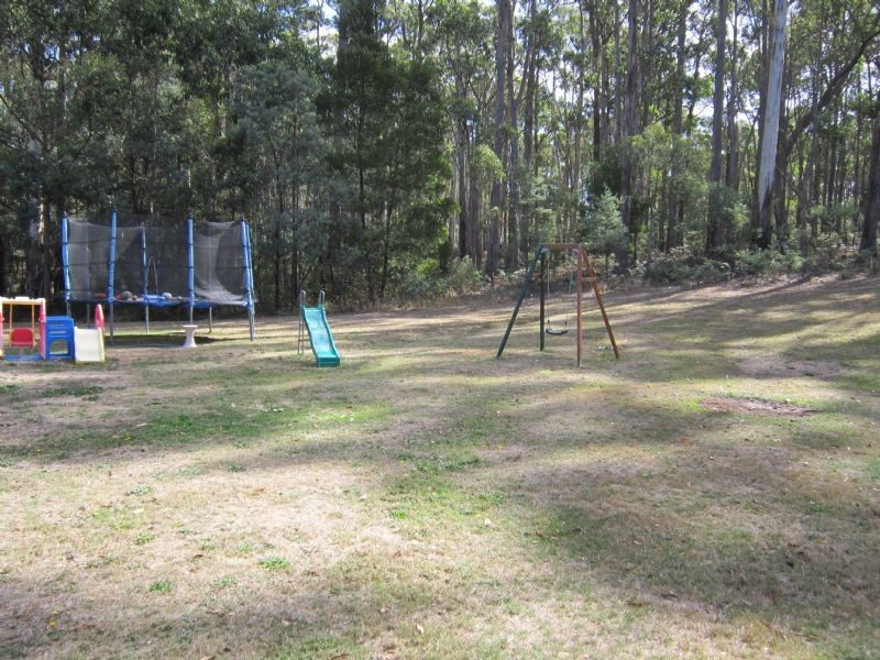 45 Whitegum Drive, Wheatsheaf VIC 3461