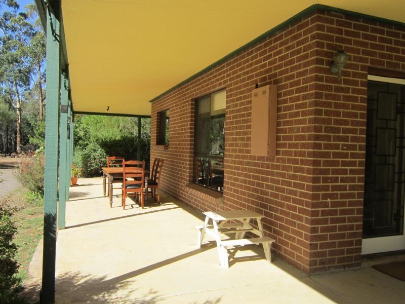 45 Whitegum Drive, Wheatsheaf VIC 3461