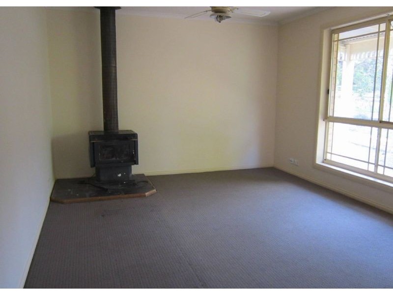 7 Basalt Road, Eganstown VIC 3461