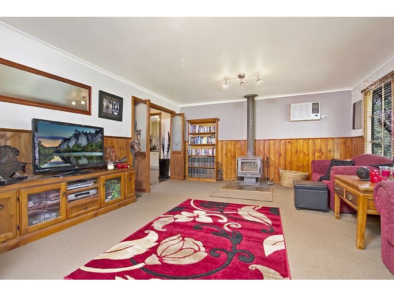 18 Wynvale Rise, Hepburn VIC 3461