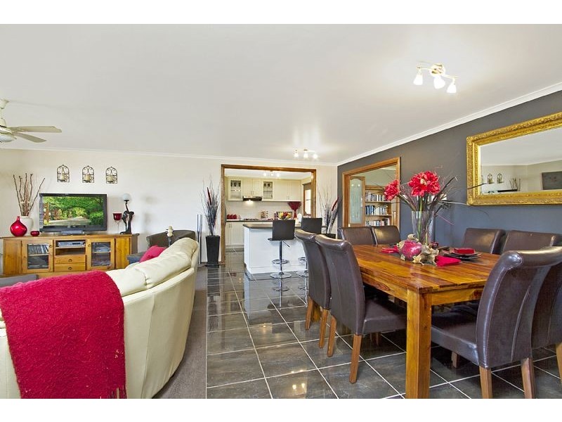 18 Wynvale Rise, Hepburn VIC 3461