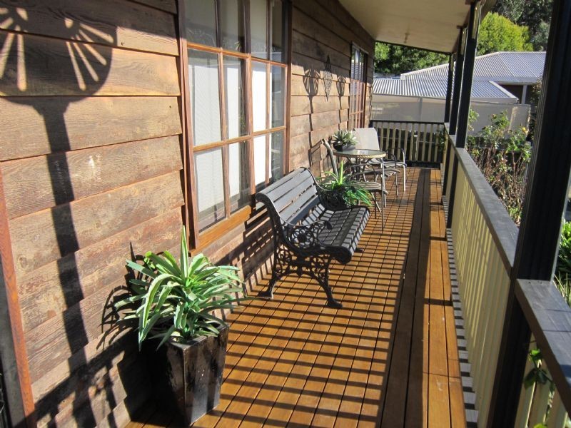 18 Wynvale Rise, Hepburn VIC 3461