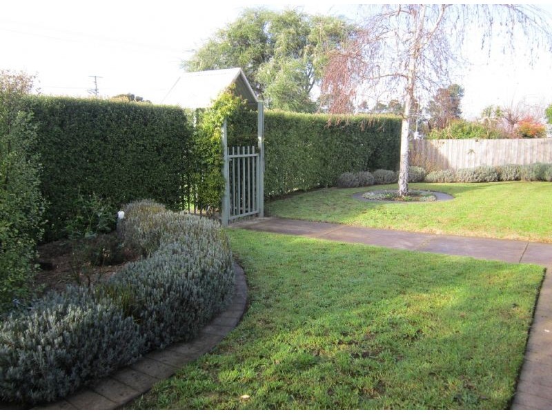 38 East Street, Daylesford VIC 3460