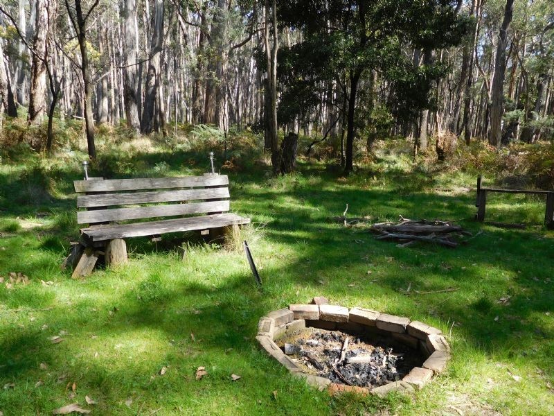 30 Kangaroo Drive, Coomoora VIC 3461