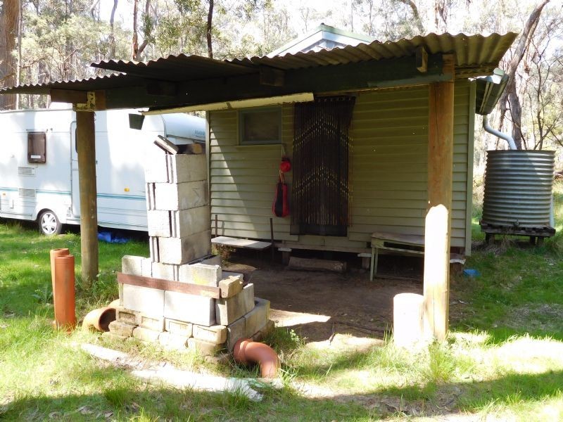 30 Kangaroo Drive, Coomoora VIC 3461