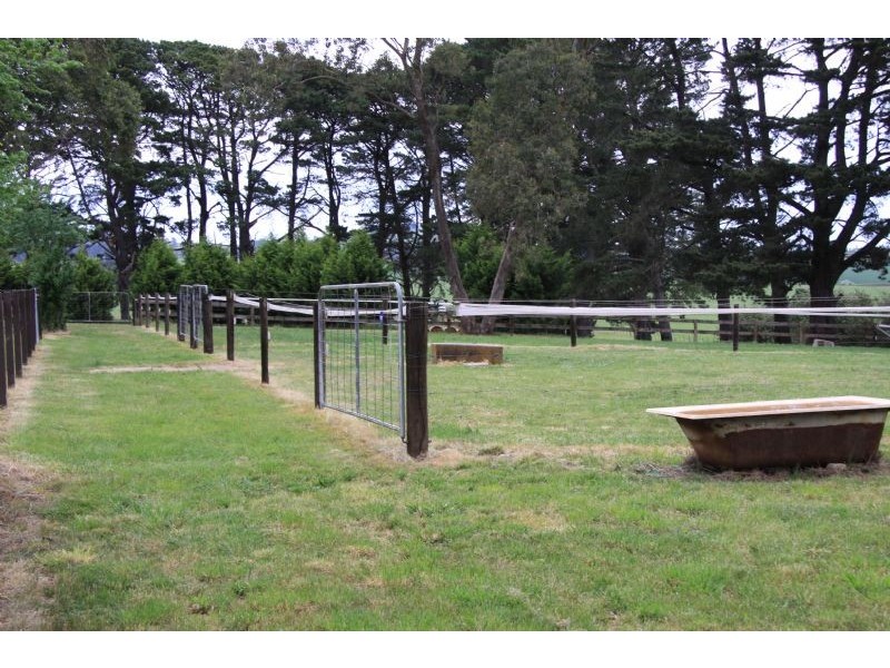 2081 Werona-Kingston Road, Blampied VIC 3364